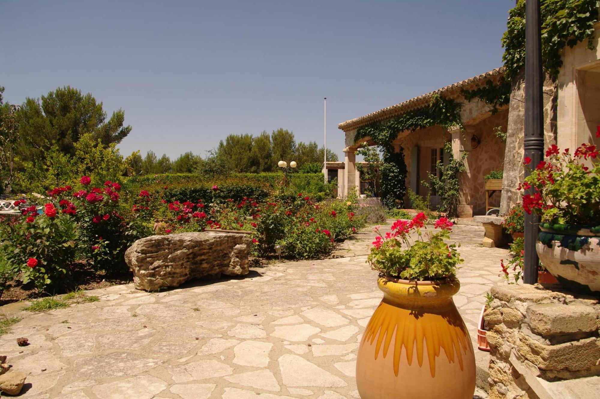 Le Saint Victor * Fontvieille